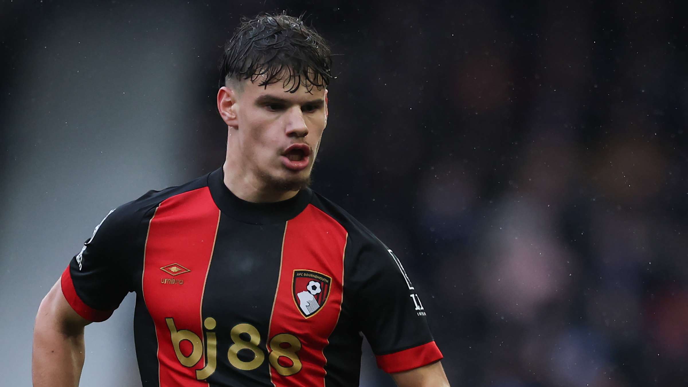 （新春走基层）从新春“羽毛球热”洞见国内体育消费多元化趋势.